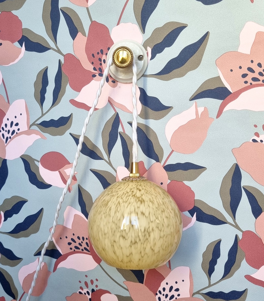 patere-porcelaine-moulure-murale-accrocher-baladeuse-deco-upcycling_bloomis
